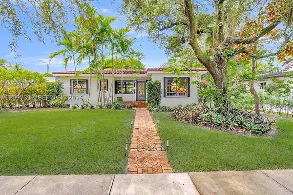 364 Navarre, Miami Springs, FL 33166