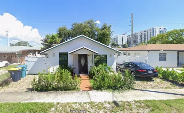 206 SW 2nd, Dania Beach, FL 33004
