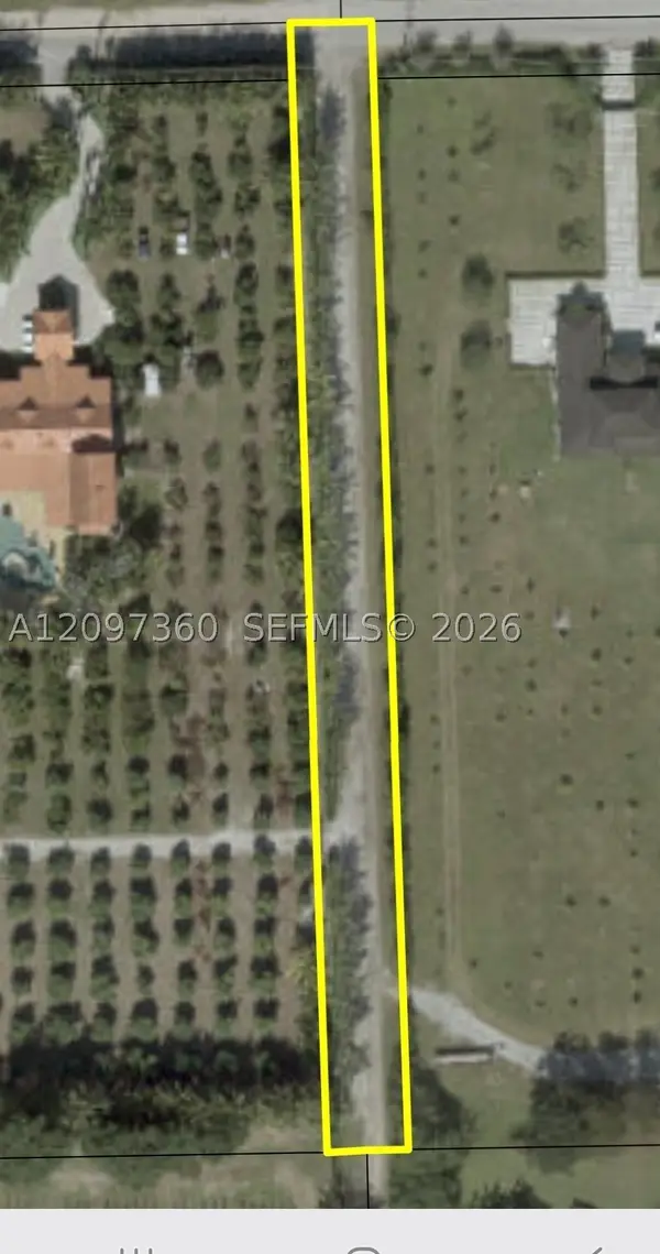 Address Withheld By Seller, Miami, FL 33187