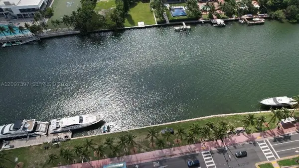 Address Withheld By Seller, Miami Beach, FL 33140