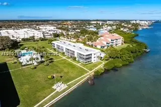 100 Waterway #A306, Tequesta, FL 33469