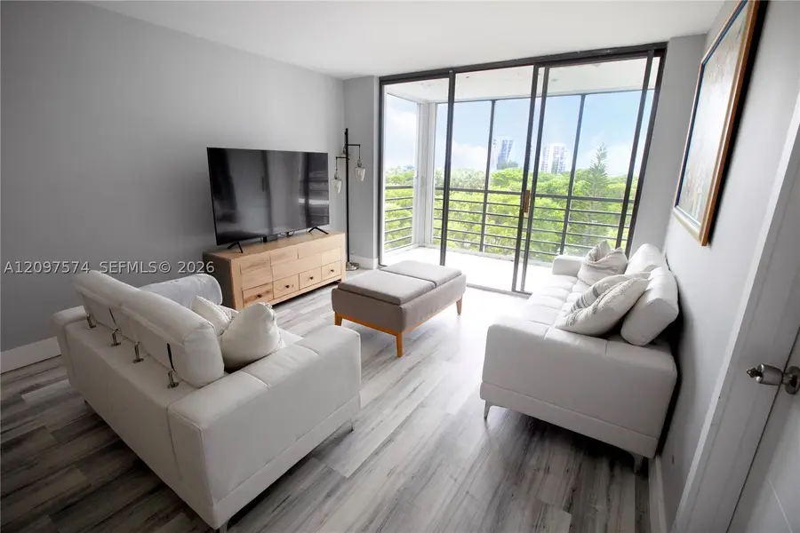 20500 W Country Club #714, Aventura, FL 33180 - #3