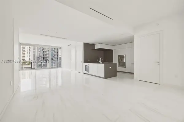 300 Biscayne Boulevard #1709W, Miami, FL 33131