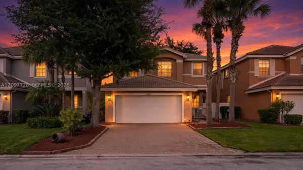 5402 W Queenship, Greenacres, FL 33463