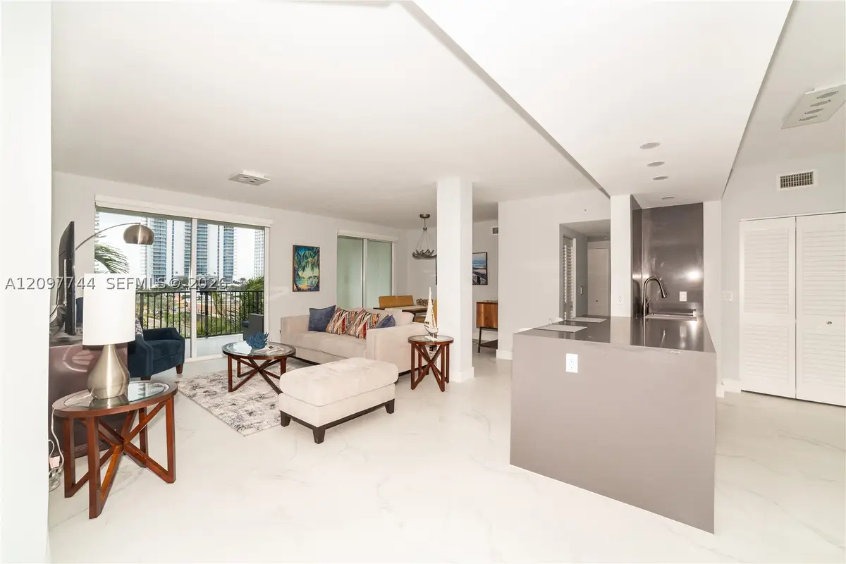 17145 N Bay #4607, Sunny Isles Beach, FL 33160 - #1