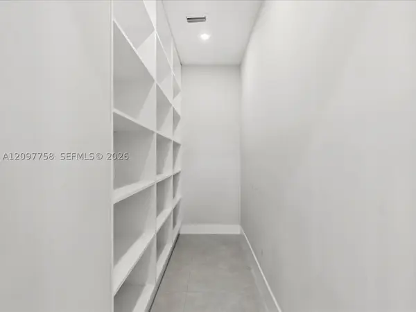 8440 SW 34th, Miami, FL 33155