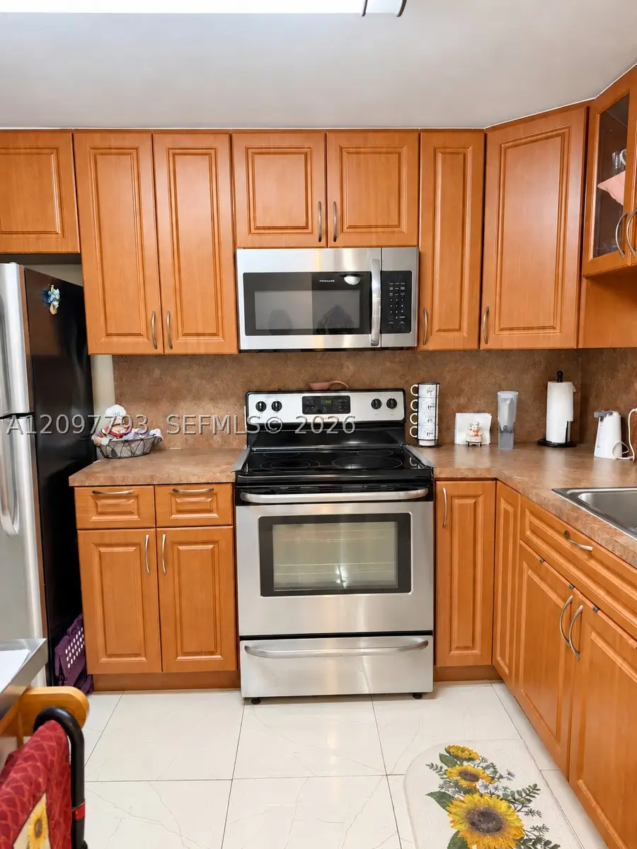 20860 San Simeon #208-6, Miami, FL 33179 - #2