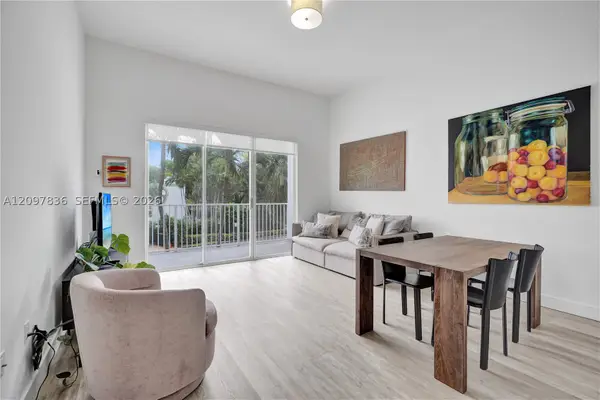 2851 NE 183rd #211E, Aventura, FL 33160