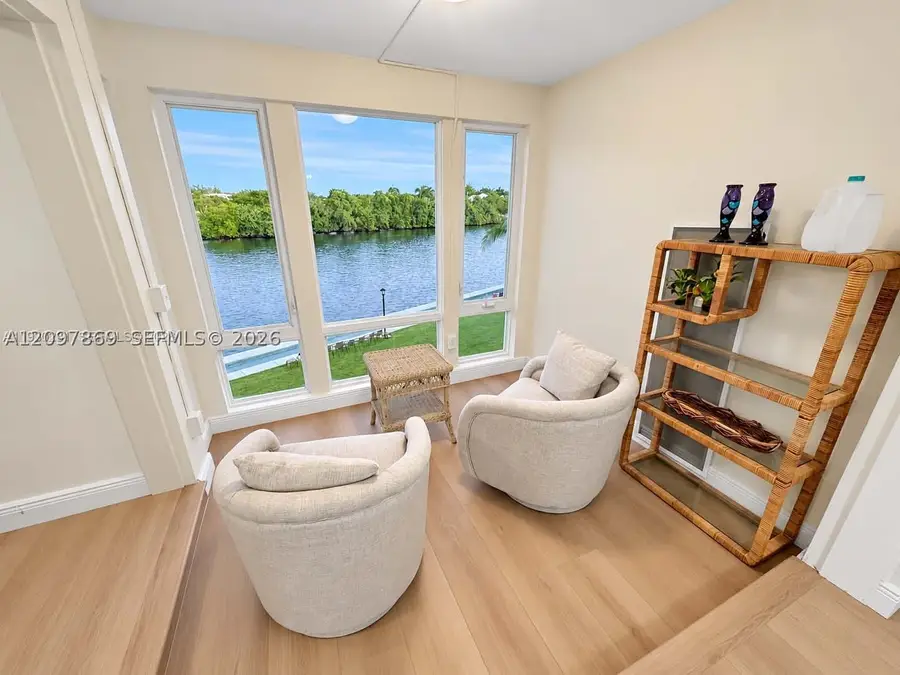 7 Colonial Club #302, Boynton Beach, FL 33435 - #3