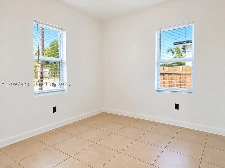 632 NW 14th, Fort Lauderdale, FL 33311 - #3
