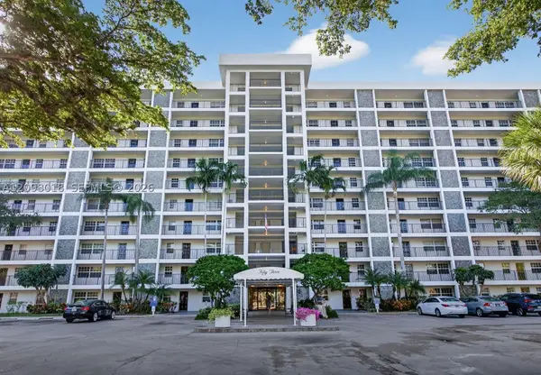 2900 N Course #905, Pompano Beach, FL 33069