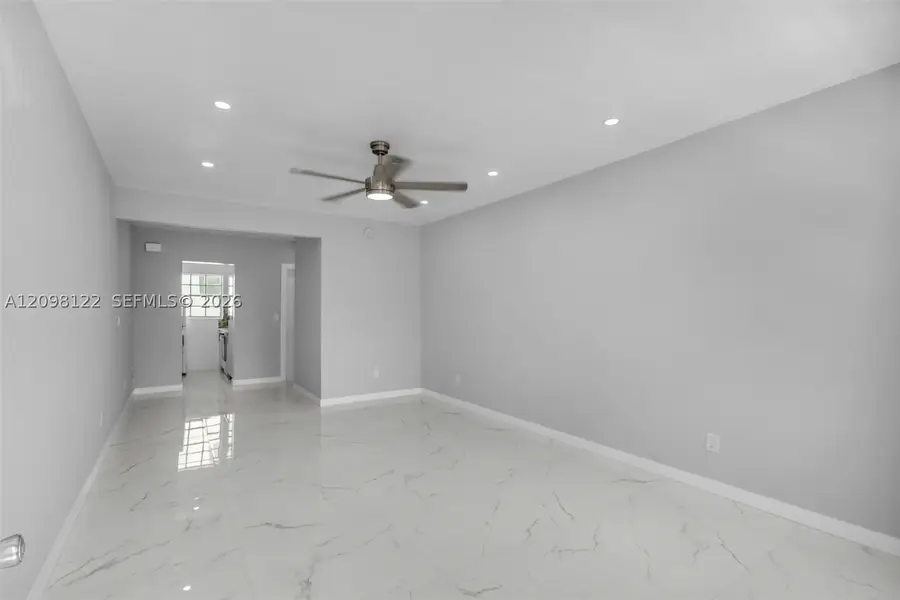 635 8th #205, Miami Beach, FL 33139 - #3