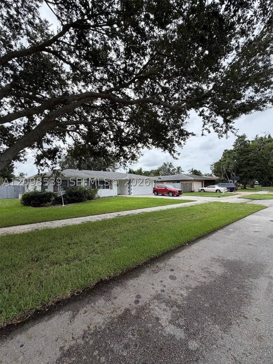 8410 SW 26th, Davie, FL 33328 - #2