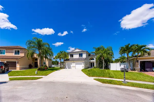 18481 NW 24th, Pembroke Pines, FL 33029