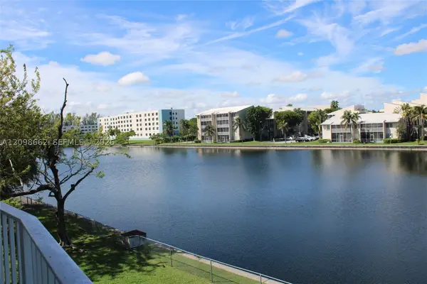 8260 SW 210th #216, Cutler Bay, FL 33189