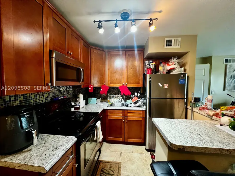 425 NW 210th #102, Miami Gardens, FL 33169 - #3