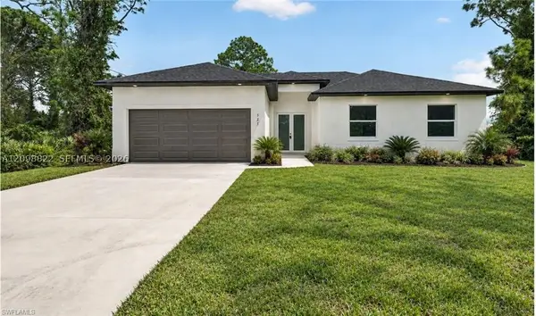 525 Genesee Ave S, Lehigh Acres, FL 33974