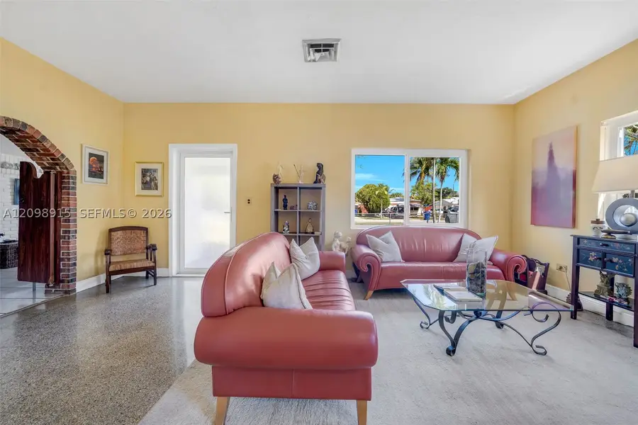 2048 NE 180th, North Miami Beach, FL 33162 - #2