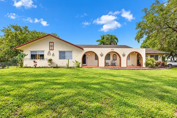 16110 Stirling, Southwest Ranches, FL 33331