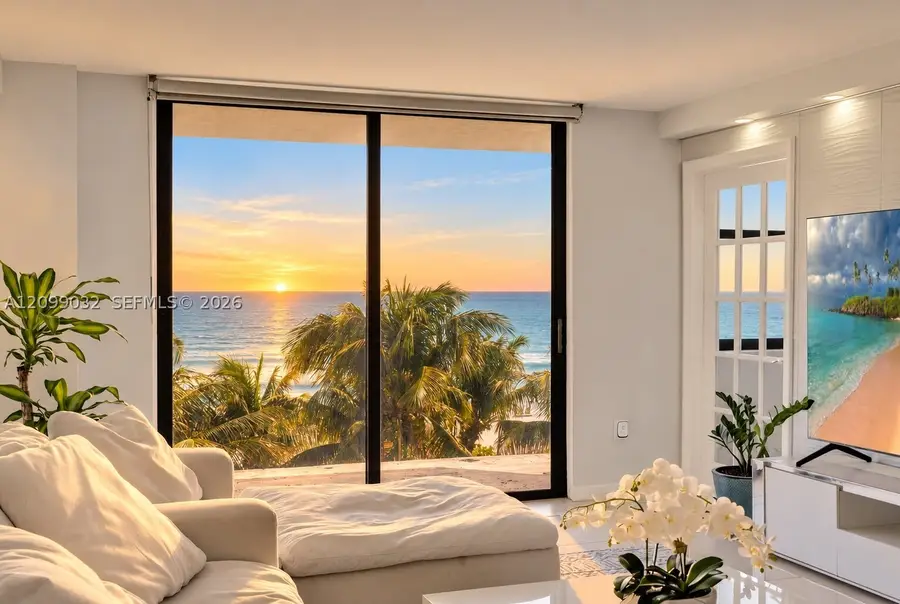 6061 Collins #5F, Miami Beach, FL 33140 - #3