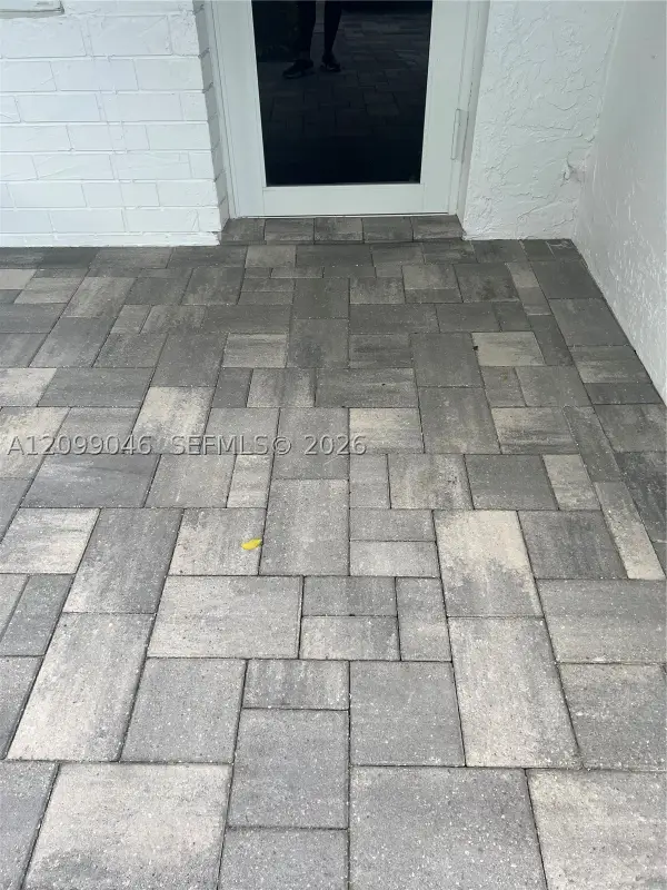 8221 NW 14th, Plantation, FL 33322