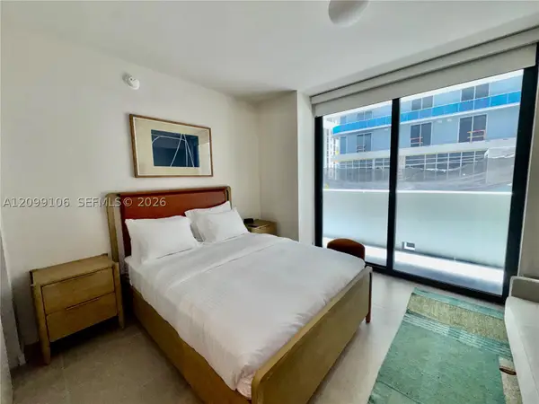 11 NE 6th #208, Miami, FL 33132