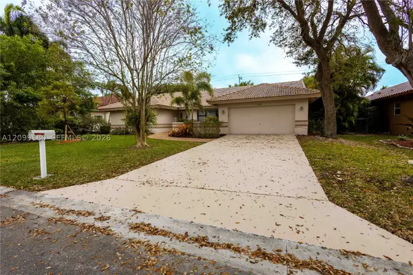8248 NW 40th, Coral Springs, FL 33065