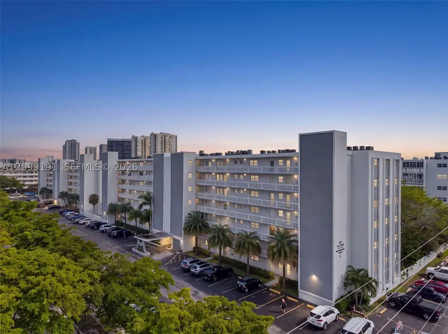 320 NE 12th #703, Hallandale, FL 33009 - #2