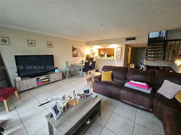 8401 W Sample #10, Coral Springs, FL 33065
