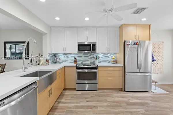 3329 Deer Creek Lake Shore, Deerfield Beach, FL 33442