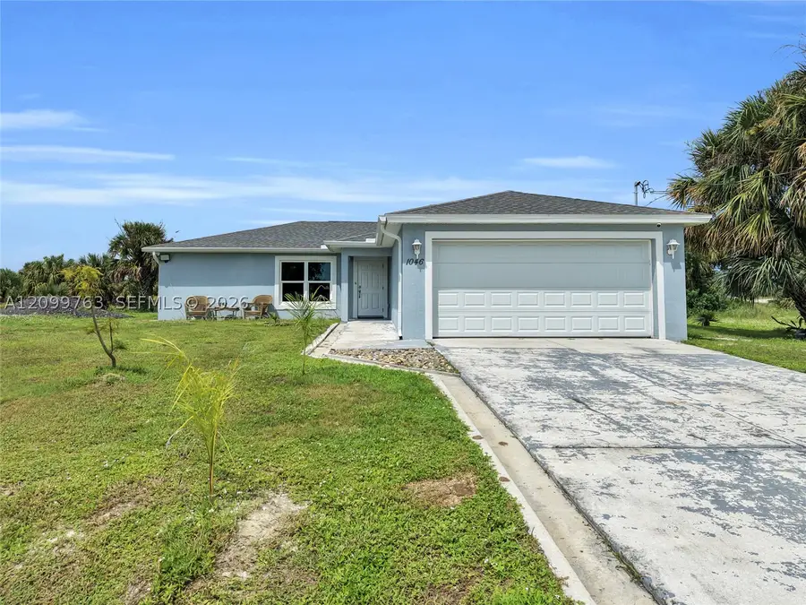1046 Saturn, Port Labelle, FL 33945 - #3