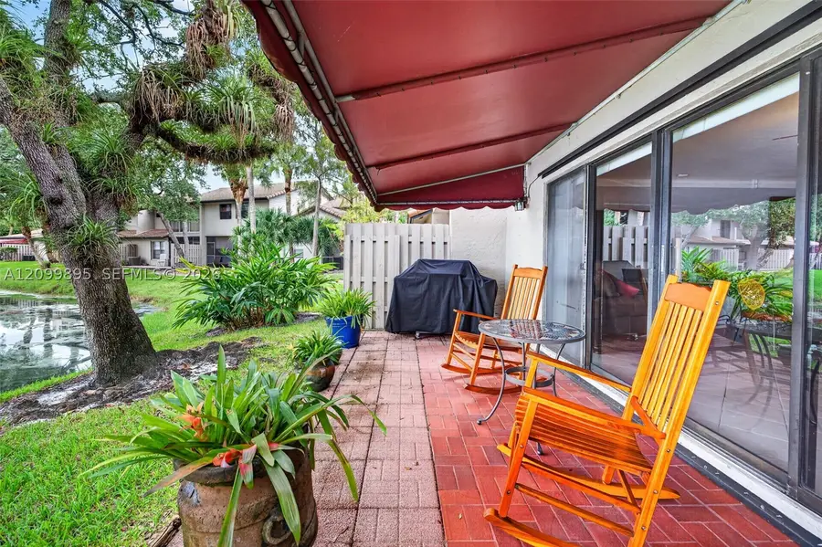 9012 Vineyard Lake, Plantation, FL 33324 - #3