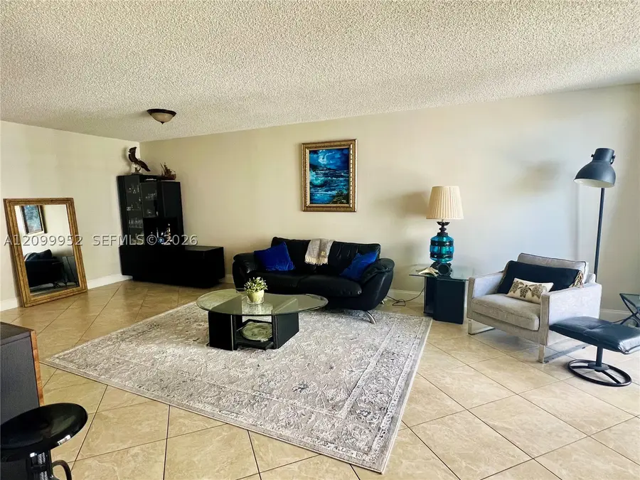3100 NE 48th #610, Fort Lauderdale, FL 33308 - #3