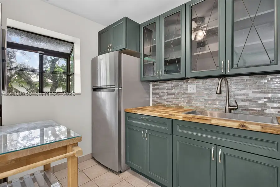 503 Gardens #201, Pompano Beach, FL 33069 - #3