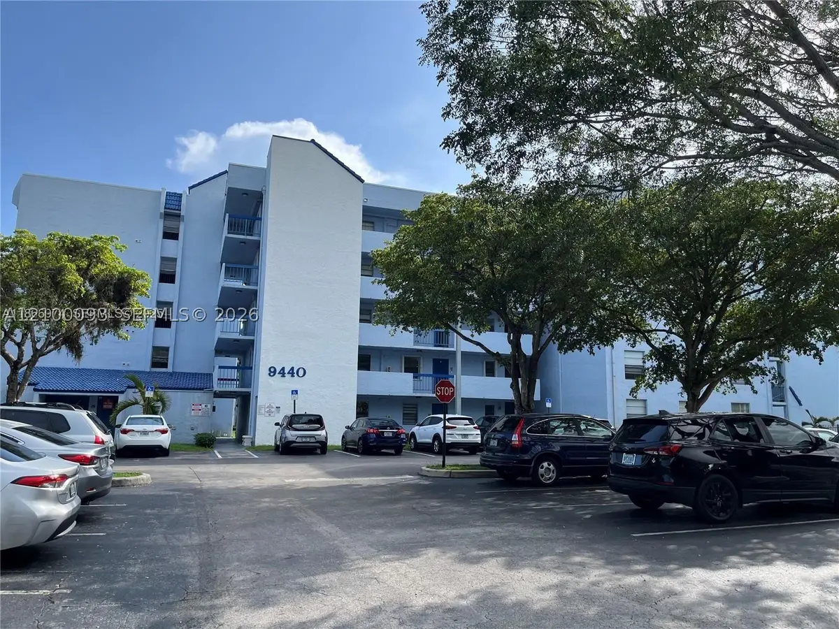 9440 Fontainebleau #203, Miami, FL 33172 - #1