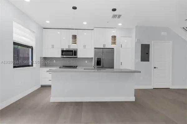10413 NW 82nd #3, Doral, FL 33178