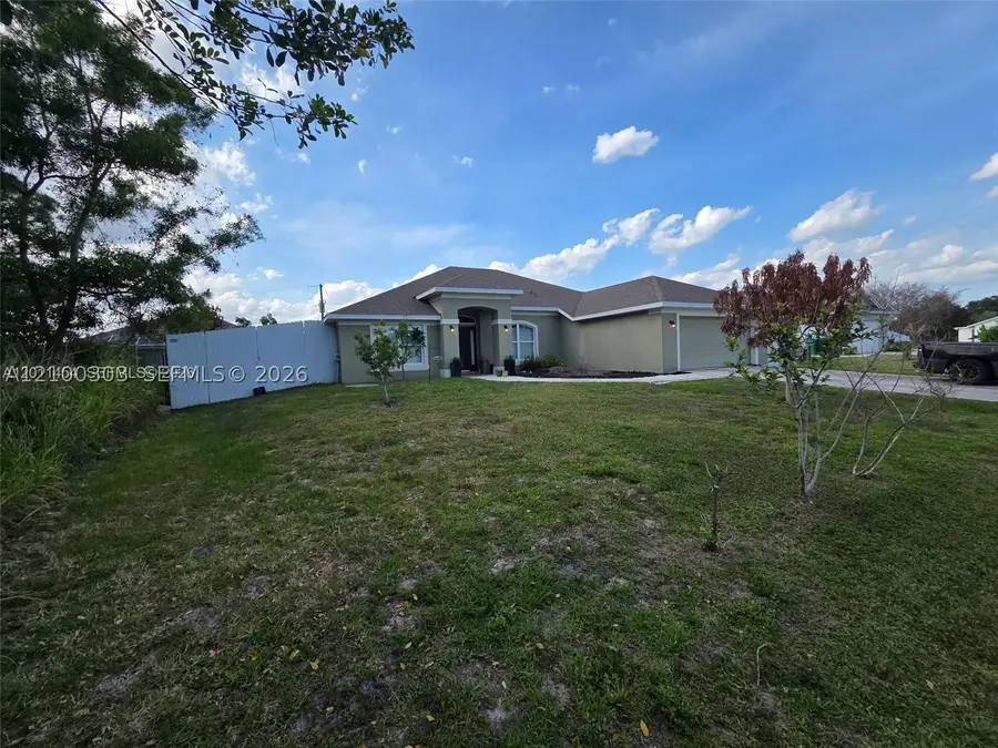 1005 SW Bay State, Port Saint Lucie, FL 34953 - #3