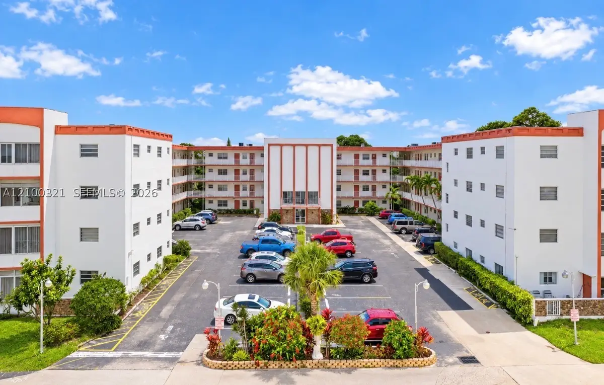 4000 NW 44th #113, Lauderdale Lakes, FL 33319 - #1