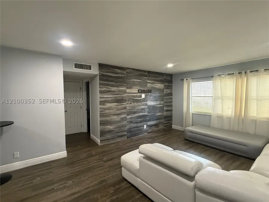 610 SE 2nd #L4, Deerfield Beach, FL 33441 - #3
