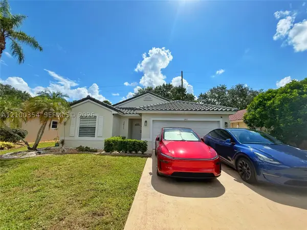 2411 NW 184th, Pembroke Pines, FL 33029