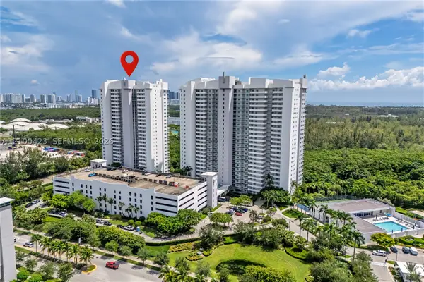 15051 Royal Oaks #402, North Miami, FL 33181