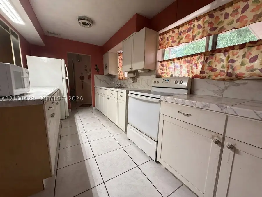 6641 SW 5th, Pembroke Pines, FL 33023 - #3