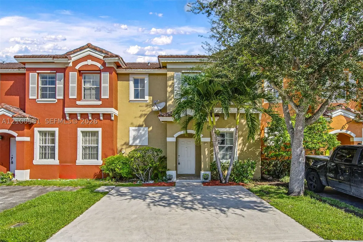 645 E Mowry, Homestead, FL 33030 - #1