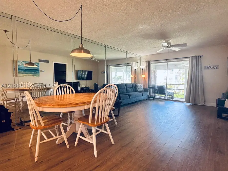 298 SE 6th #15, Pompano Beach, FL 33060 - #3