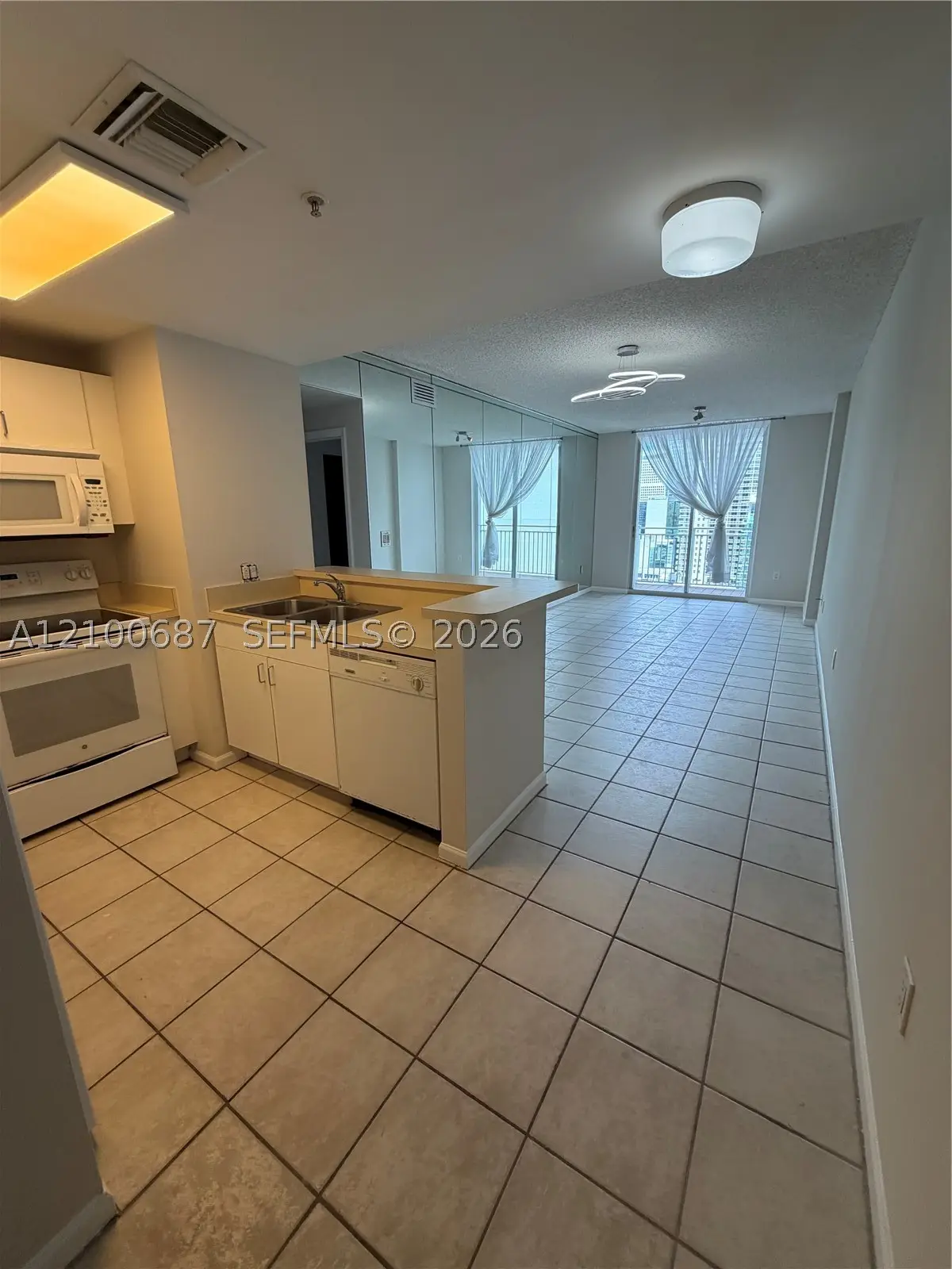 185 SE 14th #2512, Miami, FL 33131 - #1
