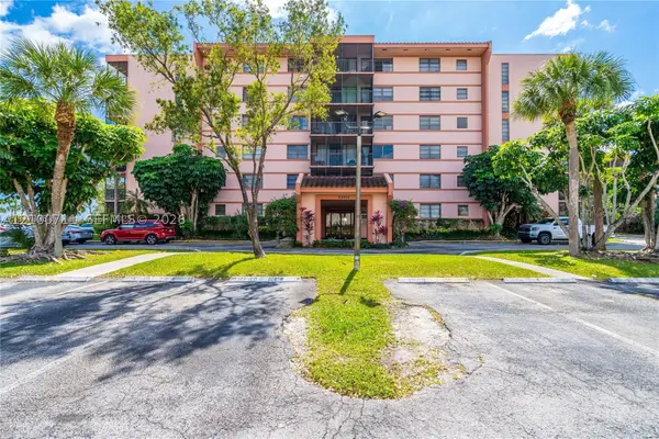 20850 San Simeon #106-5, Miami, FL 33179