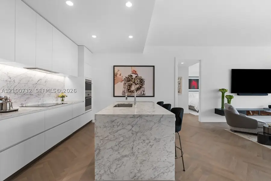 5775 Collins #1005, Miami Beach, FL 33140 - #2