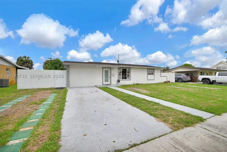 1271 W 79th, Hialeah, FL 33014 - #2