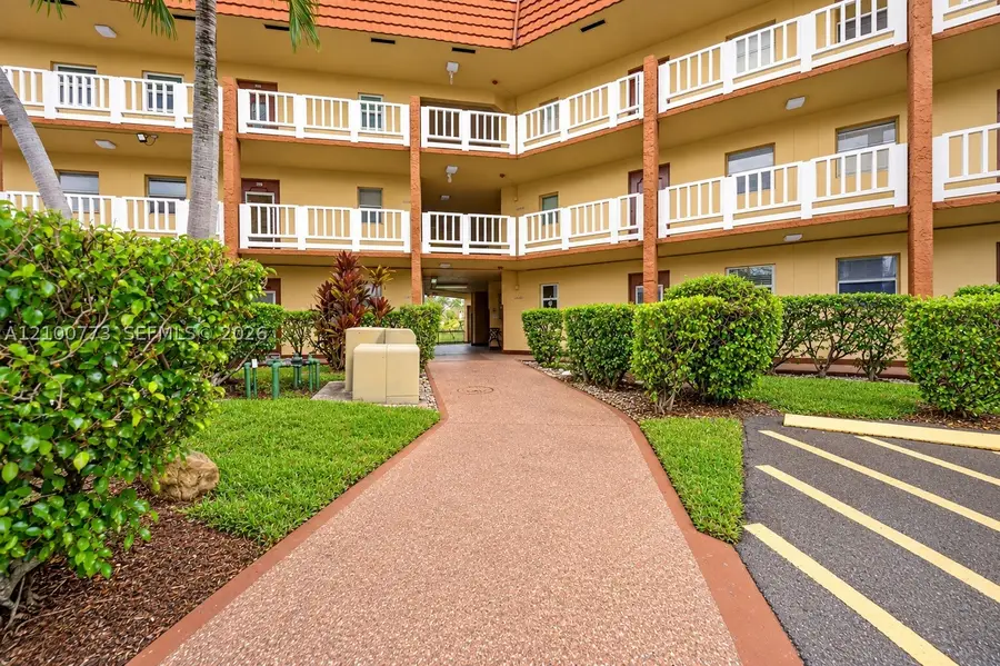 8901 Sunrise Lakes #204, Sunrise, FL 33322 - #3