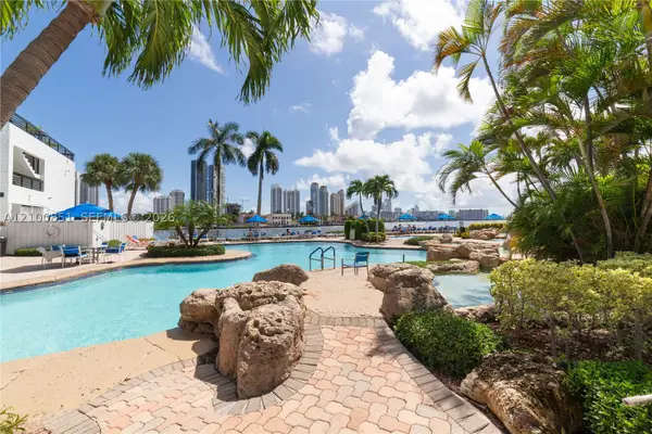 19195 NE 36th #802, Aventura, FL 33180